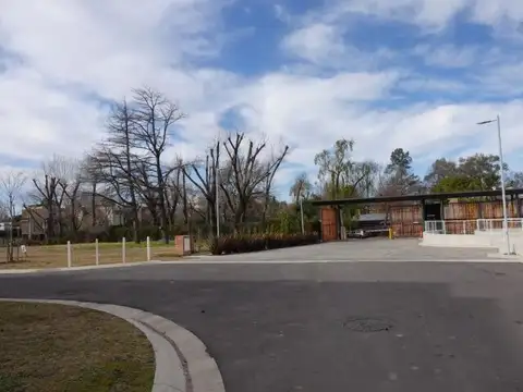 Terreno en Venta 34  mts Fondo