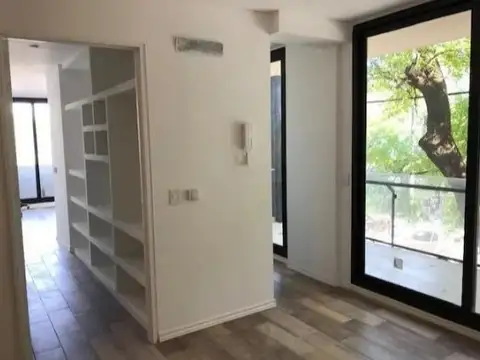 Av Donado 1800, Piso 1