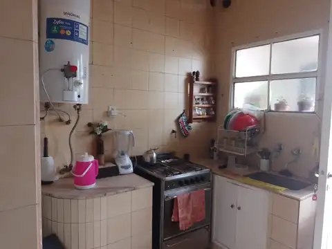 Casa en Alquiler con 1 cochera