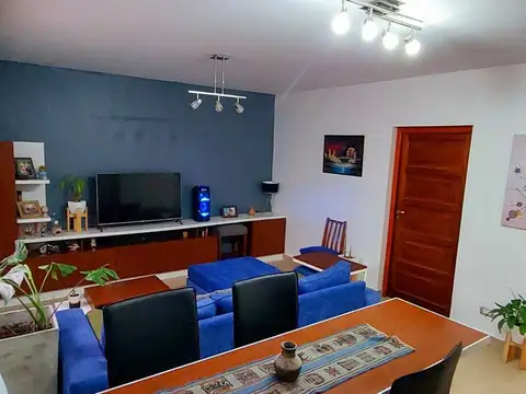 Depto Tipo Casa en Venta en Lanus Oeste, USD 120.000