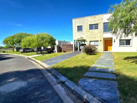 Barrio San Ramiro 100