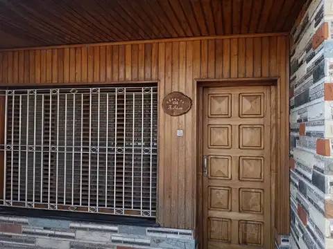 CASA EN VENTA EN FLORENCIO VARELA