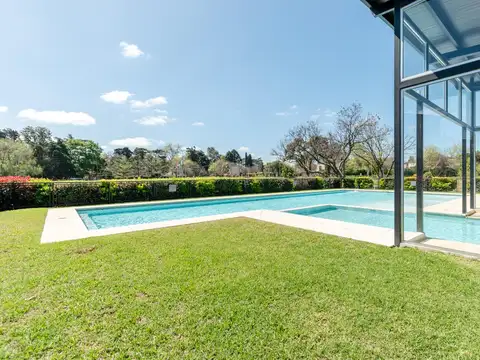 EXCELENTE DEPARTAMENTO DE DOS AMBIENTES CON COCHERA Y BAULERA EN ALTOS DE BENAVIDEZ.