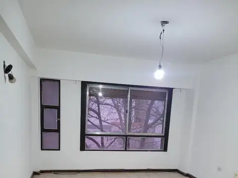 DEPARTAMENTO EN VENTA DOS DORMITORIOS CALLE ROCA AL 500, NQN