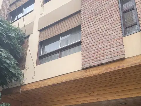 Departamento En Venta Dos Domitorios Calle Roca 50