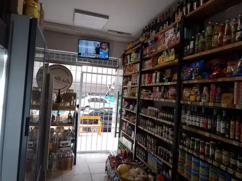 Av. Mitre  1827