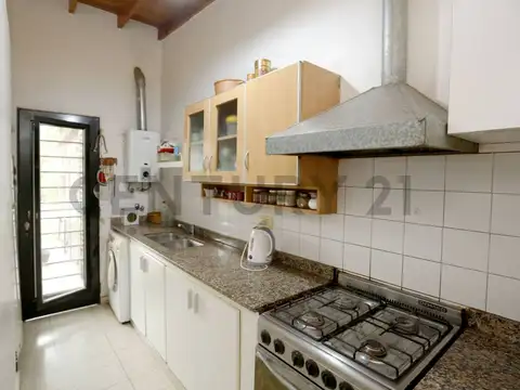Casa 4 ambientes con 1 baño