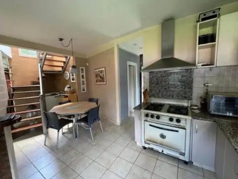Casa en Venta con 1 cochera