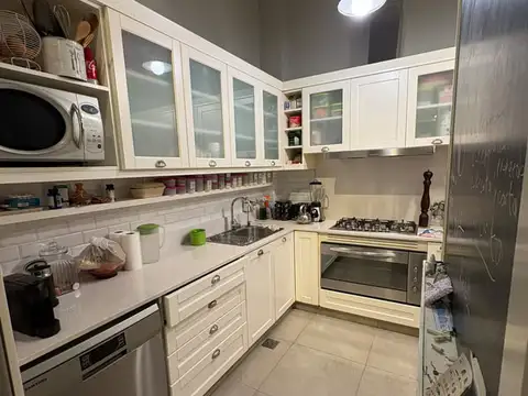 SE VENDE DPTO 4 AMBIENTES RECICLADO EN PALERMO
