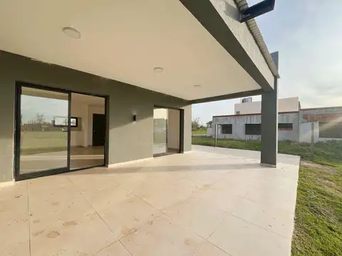 Casa en Venta en Funes Norte, USD 118.000
