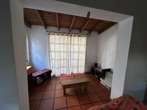 Casa en Venta en Cruce Castelar, USD 85.000