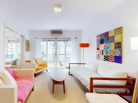 VENTA - Departamento al frente con balcón - Amplio y luminoso en Recoleta