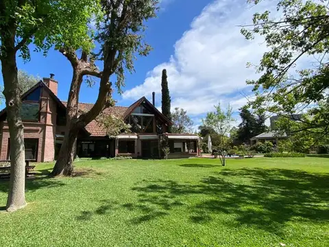 Casa en Venta de 4 dormitorios