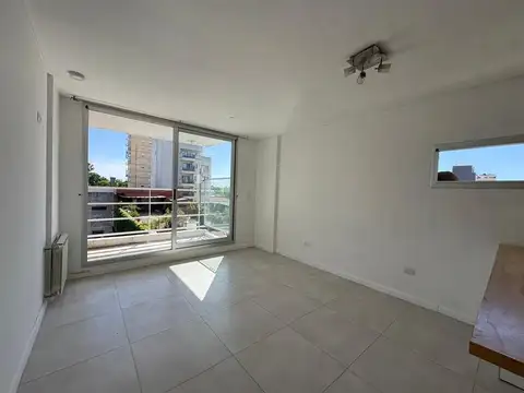 Departamento en Alquiler en Zarate, $ 500.000