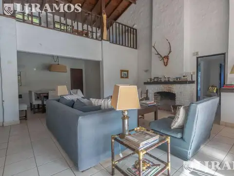 Quinta en Venta en Manzanares, USD 890.000