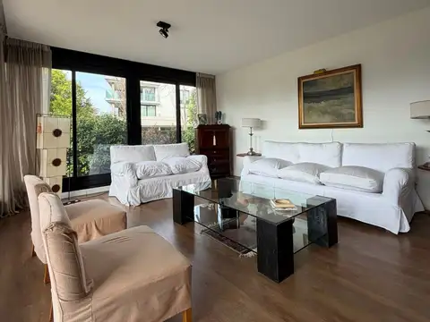 Departamento en Alquiler en Carrasco , USD 2.300