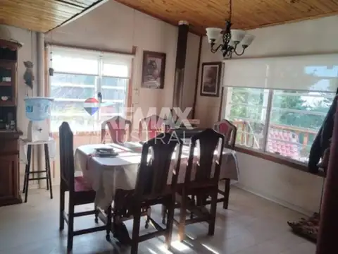 CASA EN LOTE PARQUIZADO