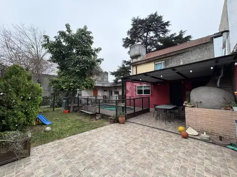Casa en Venta en Castelar, USD 185.000