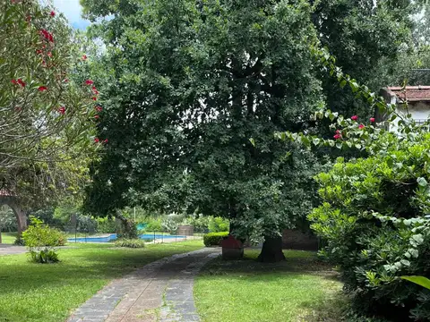 Terreno en Venta de 2396,0 m2