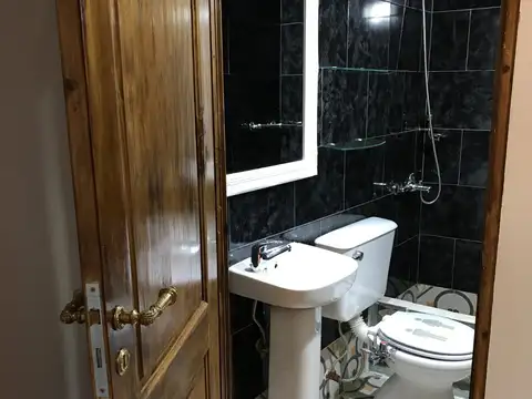 Depto Tipo Casa en Alquiler de 7 ambientes