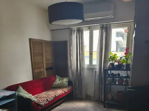 2 AMBIENTES  Y MEDIO  AMUEBLADO AL FRENE , LUMINOSO