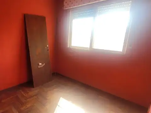 Depto Tipo Casa en Venta 50 años