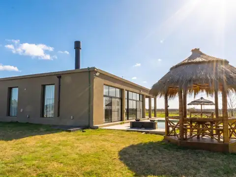 Casa en Venta en Las Calandrias, USD 225.000