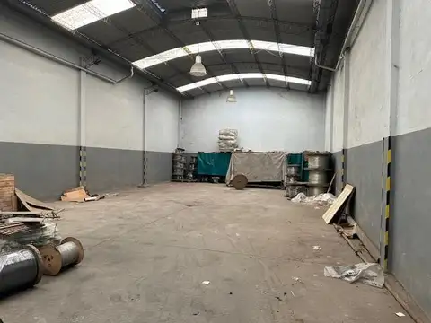 Galpon en Venta 10  mts Frente