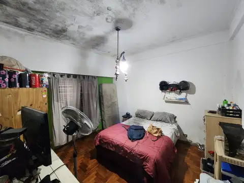 OPORTUNIDAD 3 AMBIENTES EN 1º PISO POR ESCALERA - CON BALCON PATIO Y TERRAZA -