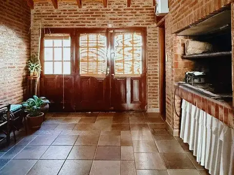 Casa en Venta en Bahia Blanca, USD 140.000