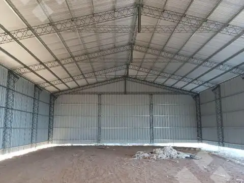 En venta, Galpon de 450 m2 cubiertos, en Parque industrial Centenario