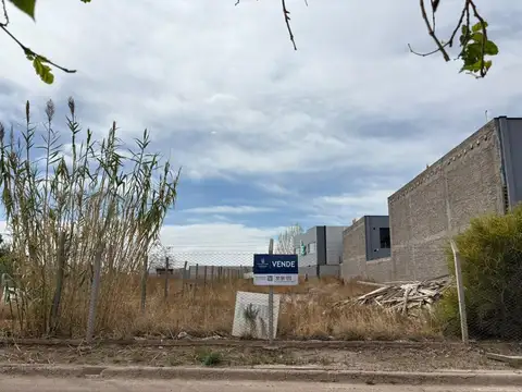 Valle de los Manantiales s/n (esquina Cristo Redentor) - Luzuriaga