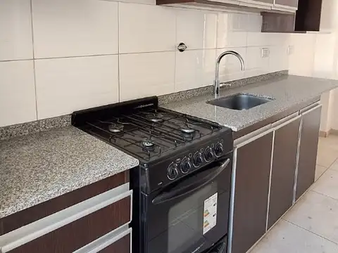 VERSALLES.GAMBOA 6300 UNIDAD 2 AMB.A ESTRENAR PH PRIMERO POR ESCALERA SIN EXPENSAS 