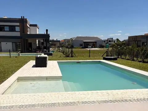 Casa En Alquiler En El Rebenque