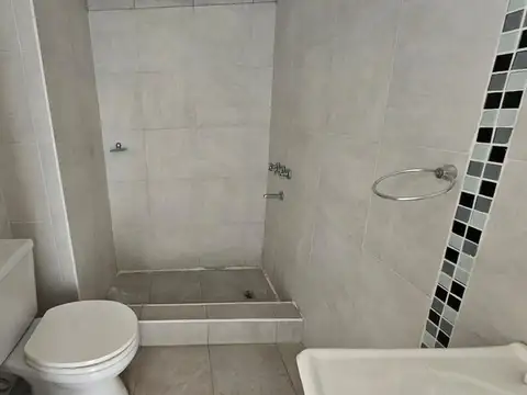 Casa en Alquiler con 1 cochera