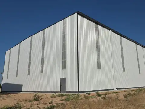 Depósito en esquina 1.956 m² - PIR 6 - Divisible + Alquiler parcial