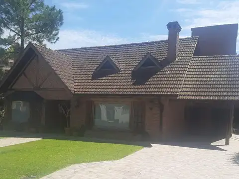 Casa en Venta en Barrio Cerrado Los Horneros - 4 dormitorios