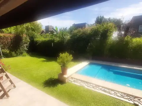 Casa en Venta con cochera