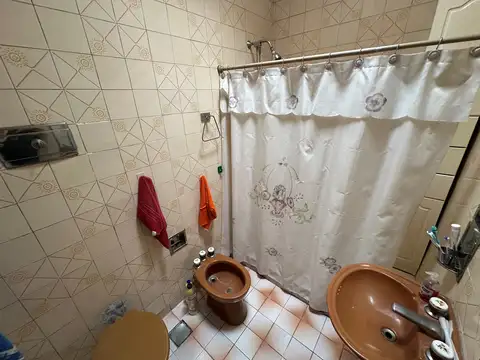 Casa Chalet  en Venta en Caseros, Tres de Febrero, G.B.A. Zona Oeste