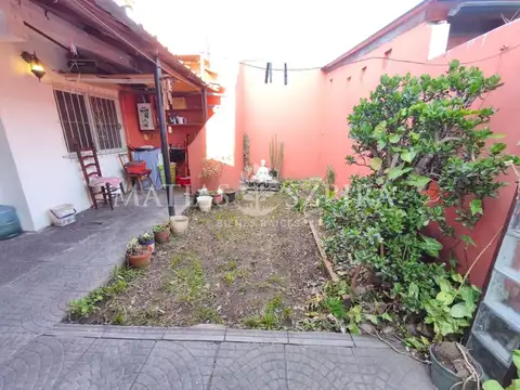 Depto Tipo Casa en Venta en Castelar, USD 68.000