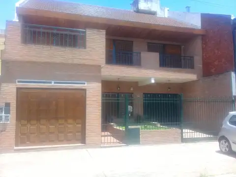 Casa en Venta en El Palomar, USD 195.000
