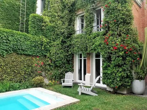 Casa en Venta con 1 cochera