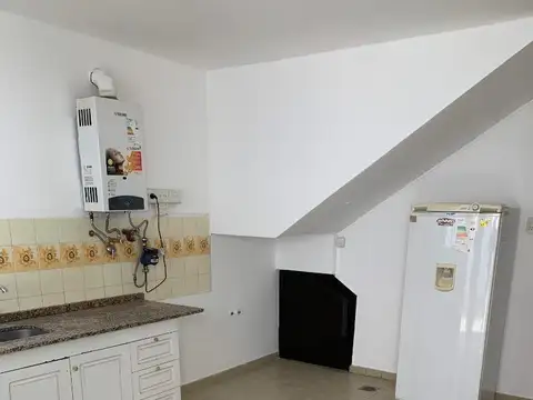 Depto Tipo Casa en Venta en Centro, USD 100.000