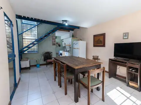 Se vende Casa Duplex en Fomento 9 de Julio
