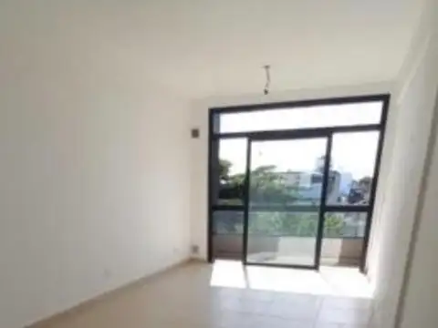 Departamento en Alquiler en El Palomar, $ 550.000
