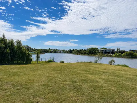 Venta Lote a La Laguna en Barrio San Marco Villanueva Tigre