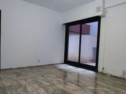 Rivadavia 313 , Piso 1