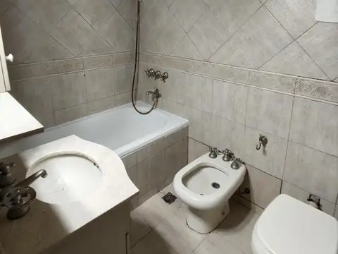 Departamento 3 ambientes con 1 baño