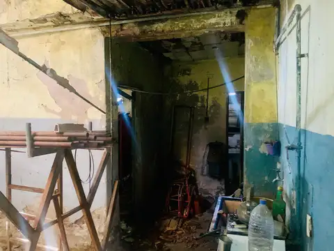 Galpon en Venta 25  mts Fondo