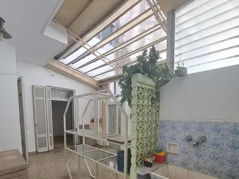 Depto Tipo Casa en Venta 49 años